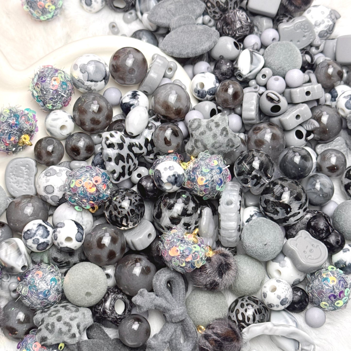 Mélange de perles Léopard Gris