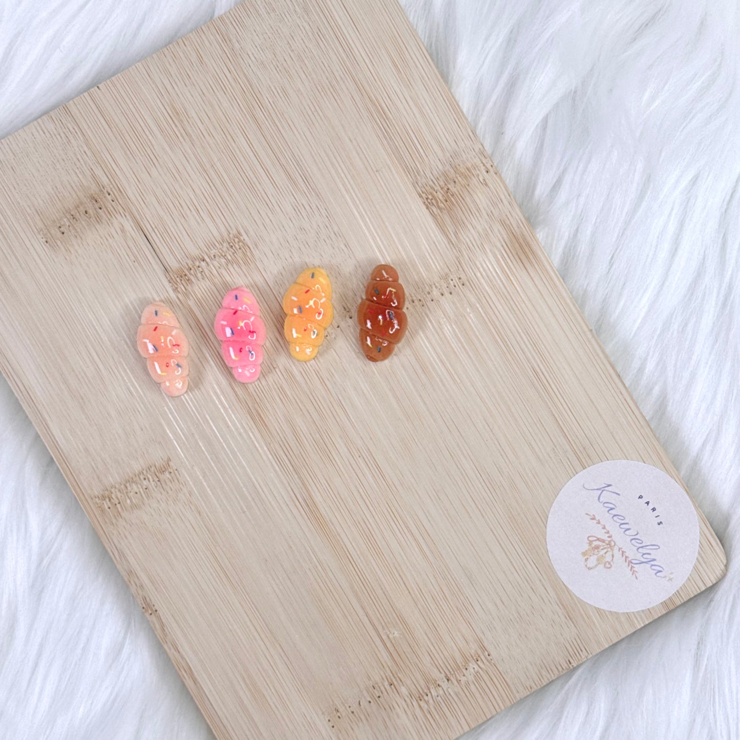 Charm/Miniature Croissant x4